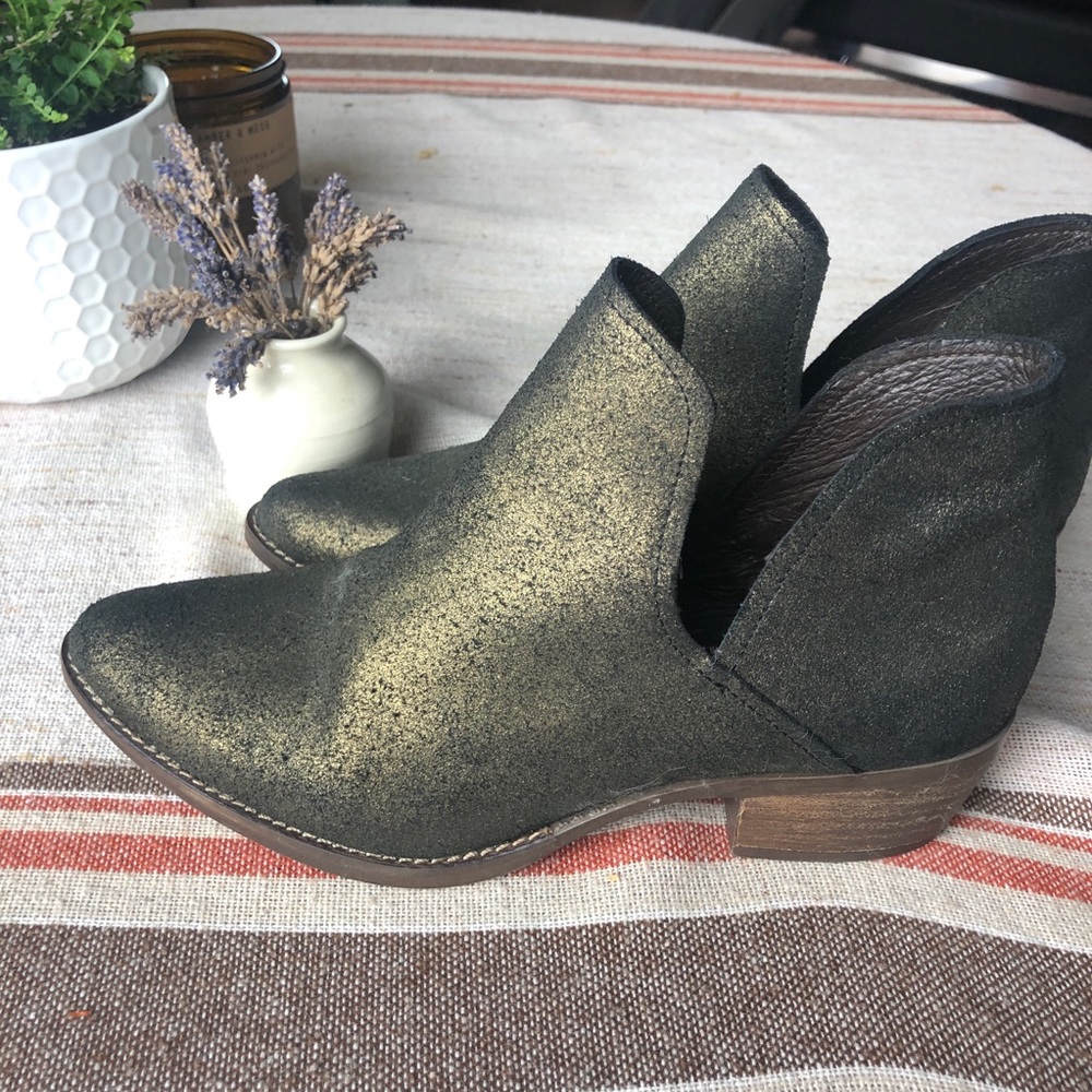 Genuine leather booties